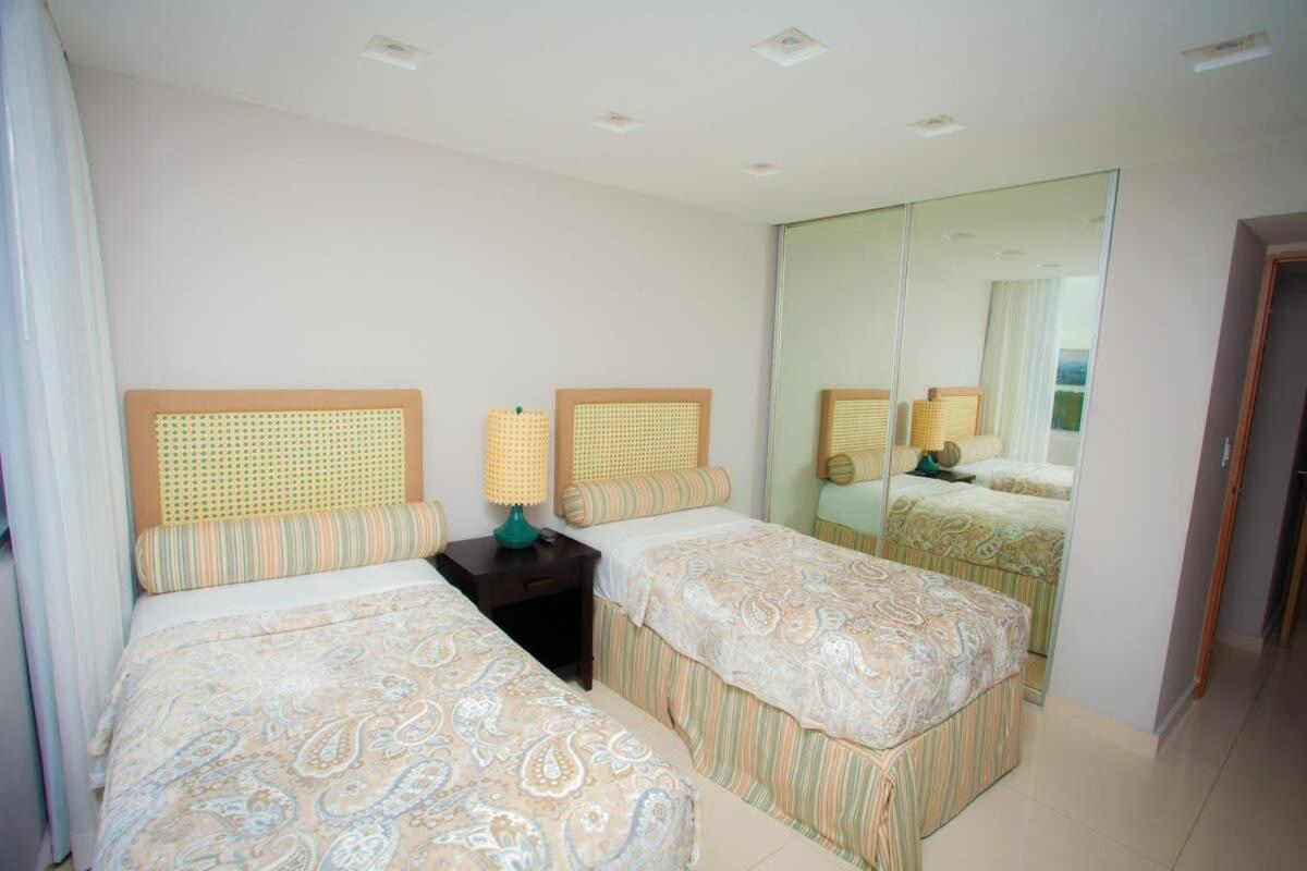 2Br Gem Ocean Front Building Isla Verde Beach San Juan Exterior photo